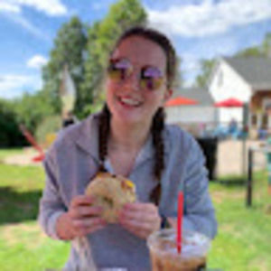 Meet your Posher, Nicole